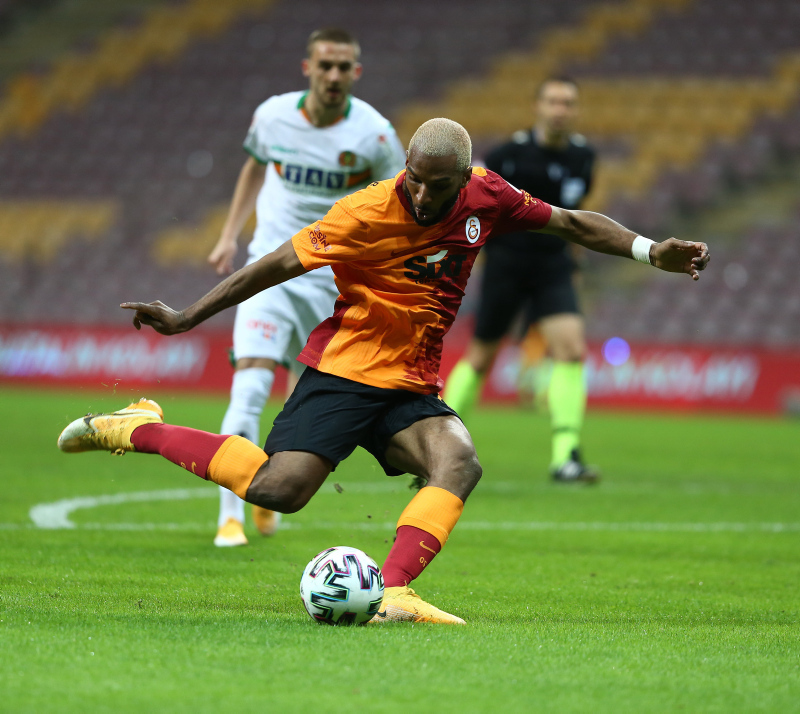 Son dakika spor haberi: Galatasaraylı Ryan Babel’in ekonomisi futbolundan daha iyi! İşte o tavsiye...