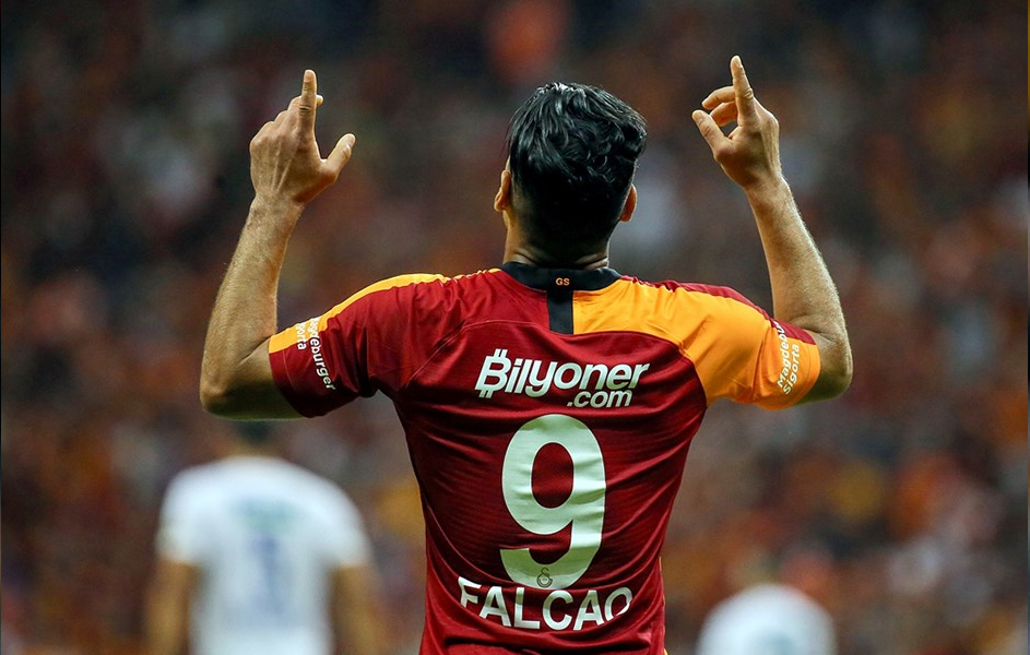 Son dakika spor haberi: Fenerbahçe elinden kaçırdı! Boupendza’yı Galatasaray kaptı