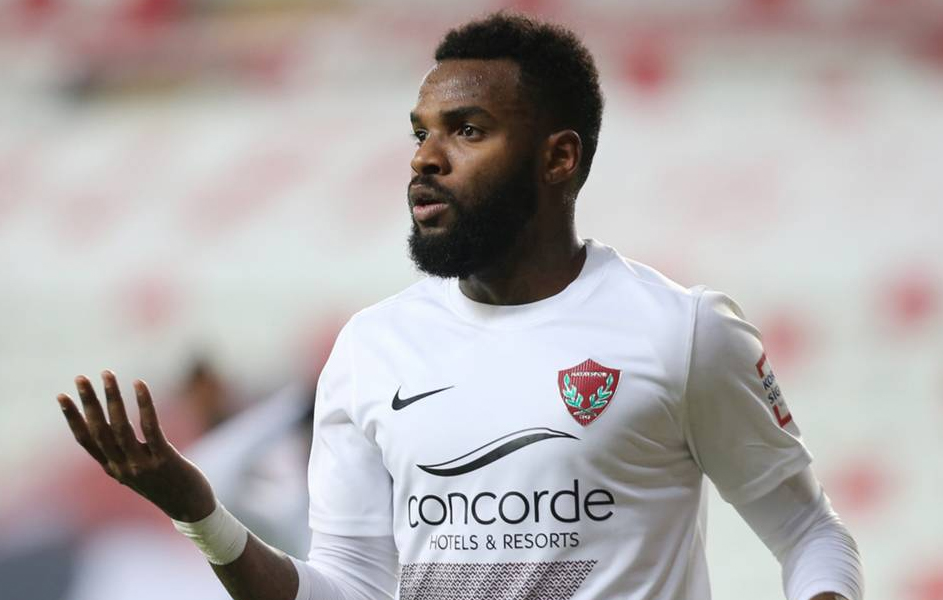 Son dakika spor haberi: Fenerbahçe elinden kaçırdı! Boupendza’yı Galatasaray kaptı