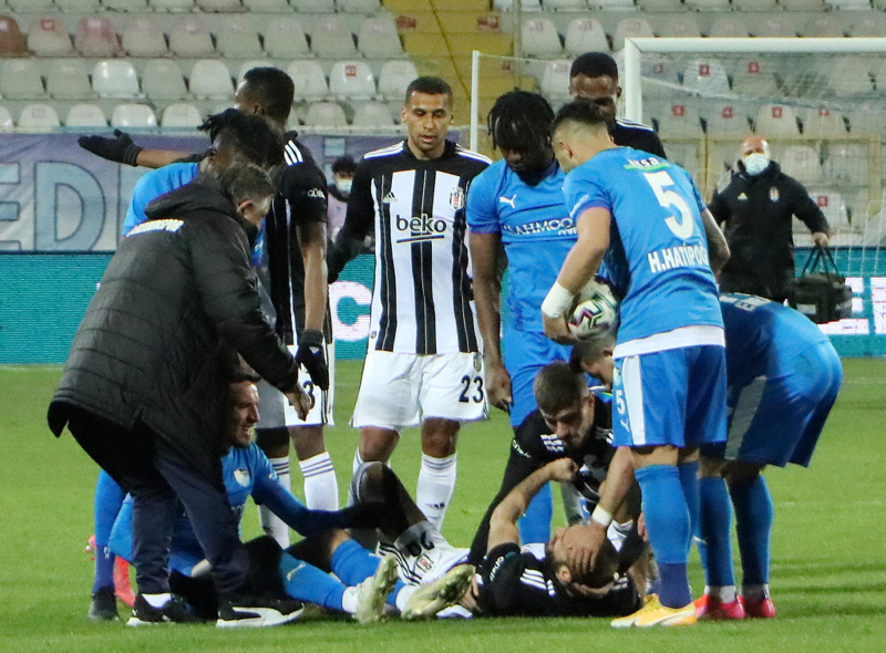 Erzurumspor Stadı’nın zemini için flaş açıklama! Beşiktaşlı Cenk Tosun sakatlanmıştı...