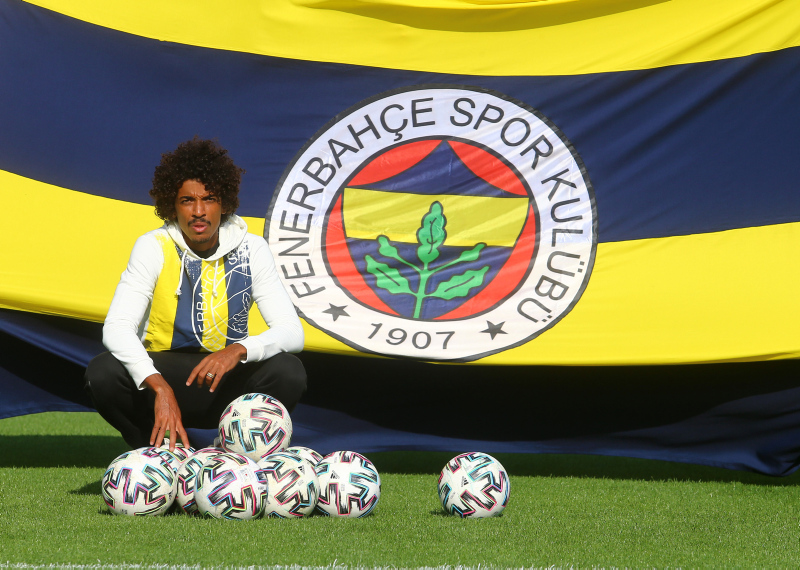 Son dakika spor haberleri: Fenerbahçe’de Gustavo’nun yerine 2 aday! İşte o isimler