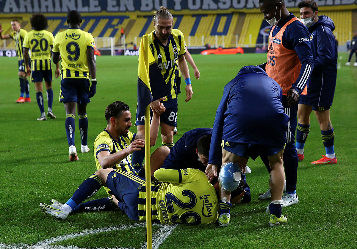 Fenerbahçeli İrfan Can Kahveci’ye sert eleştiri! Kalbin yok