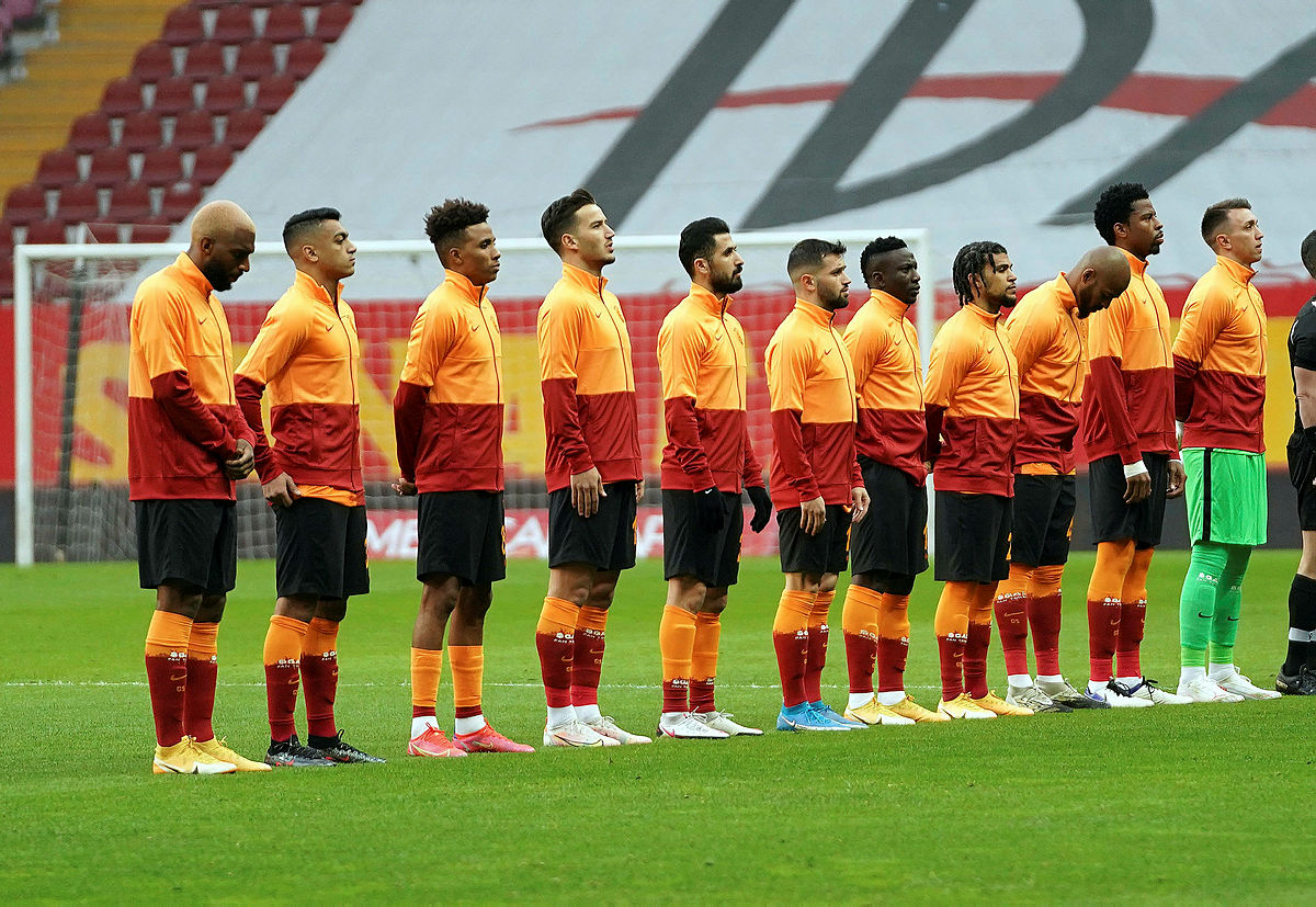 Son dakika spor haberi: Galatasaray Ezgjan Alioski’nin menajeriyle temasa geçti! Sezon sonunda...
