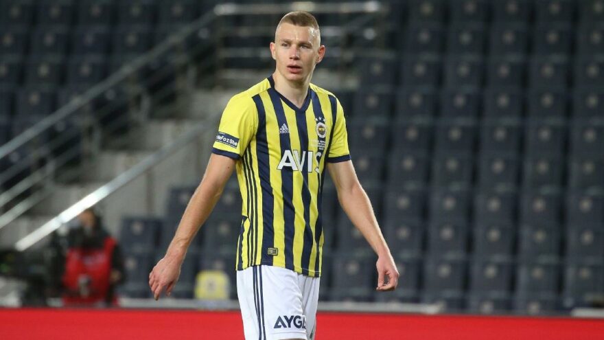Son dakika transfer haberi: Avrupa’nın devleri Fenerbahçe’nin yıldız oyuncusunun peşinde! 25 milyon Euro...