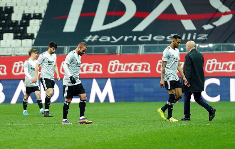 Son dakika spor haberi: Gökhan Töre ile Halis Özkahya maç sonu otoparkta karşılaştı! İşte flaş penaltı diyaloğu...