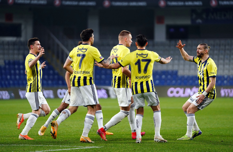 Son dakika Fenerbahçe haberleri: Emre Belözoğlu’dan sihirli dokunuş! Bu tablo sürerse...