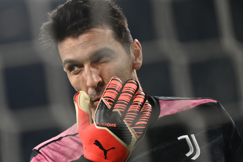 İtalyanlardan flaş transfer iddiası! Buffon Süper Lig’e mi geliyor?