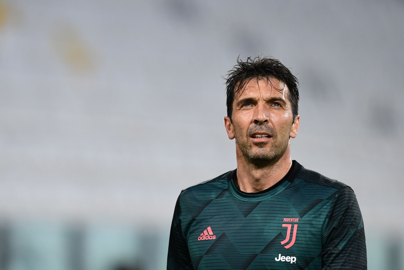 İtalyanlardan flaş transfer iddiası! Buffon Süper Lig’e mi geliyor?