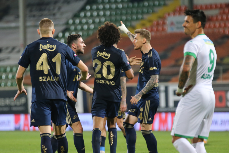 Son dakika spor haberi: Alanyaspor - Fenerbahçe maçında yaşanan penaltı pozisyonunda kural hatası var mı?