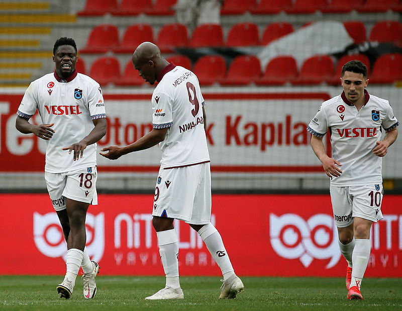 Son dakika spor haberi: Trabzonspor’da hedef 10 transfer!