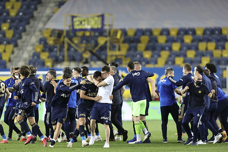 Son dakika spor haberi: Fenerbahçe transfer bombasını patlatıyor! Edin Visca... | Fb haberleri...