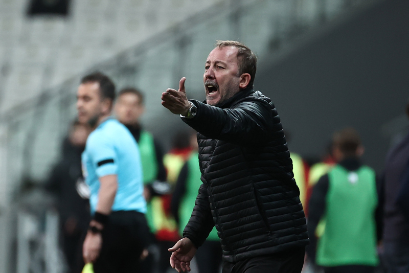 Son dakika spor haberi: Usta yazarlar Beşiktaş-Karagümrük maçını yorumladı! Panik atak gibi davranırsanız...