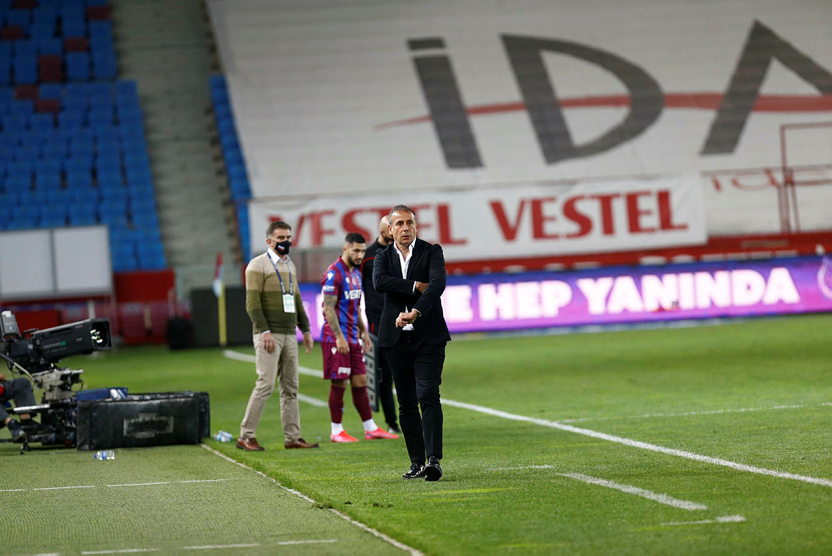 Son dakika spor haberleri: Trabzonspor sol bekini İngiltere’de buldu! Başakşehir de istiyor