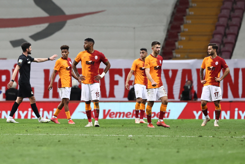 Son dakika spor haberi: Usta yazarlar Galatasaray-Malatyaspor maçını değerlendirdi!  Fatih Terim yalnız bırakmasaydı...