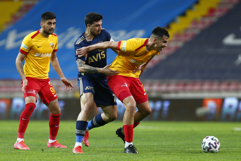 Son dakika spor haberi: Usta  yazarlar Kayserispor-Fenerbahçe maçını yorumladı! Bu hep böyleydi kopya kağıdı gibi