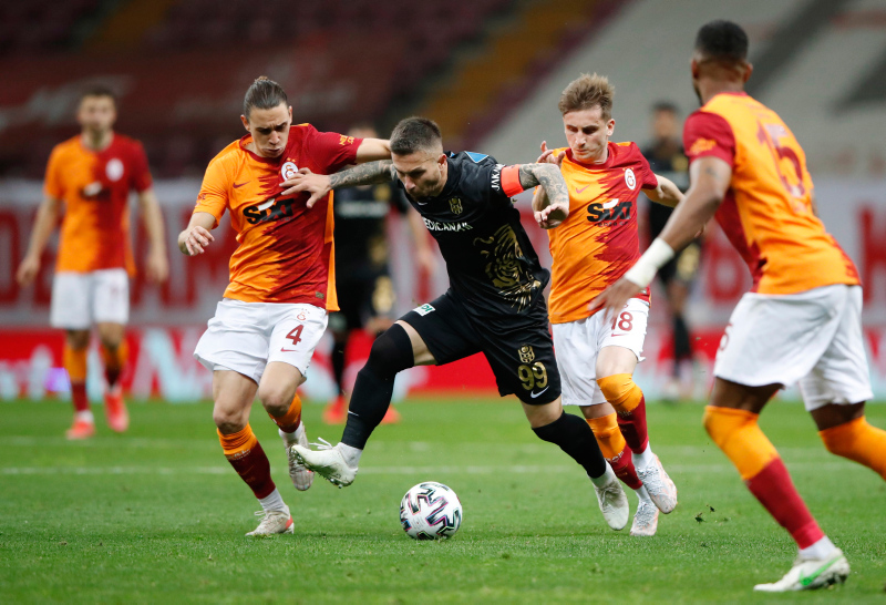 Son dakika spor haberleri: Fatih Terim’den ayrılık raporu! O ismin üstünü çizdi