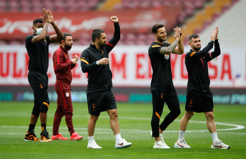 Son dakika spor haberleri: Fatih Terim’den ayrılık raporu! O ismin üstünü çizdi