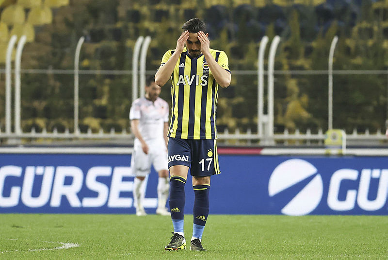 Son dakika spor haberi: Rachid Ghezzal Galatasaray’ın o ismine dikkat çekti!