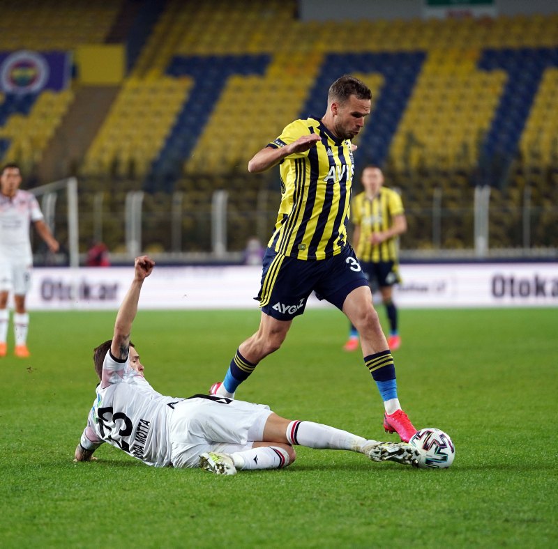 Son dakika Fenerbahçe haberi: Fenerbahçe’de Filip Novak takımda kalacak mı? Talip çıktı