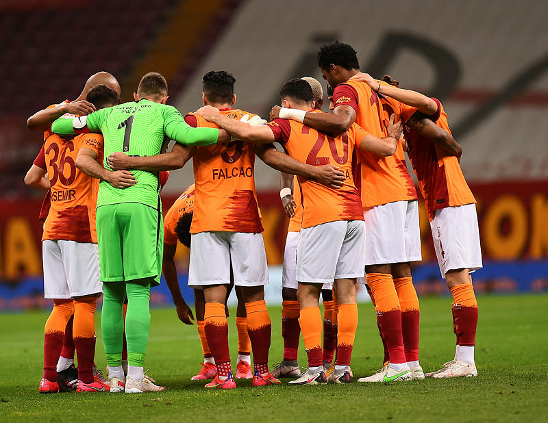 Son dakika transfer haberi: Scouttan tam not! Galatasaray’a süper solak...