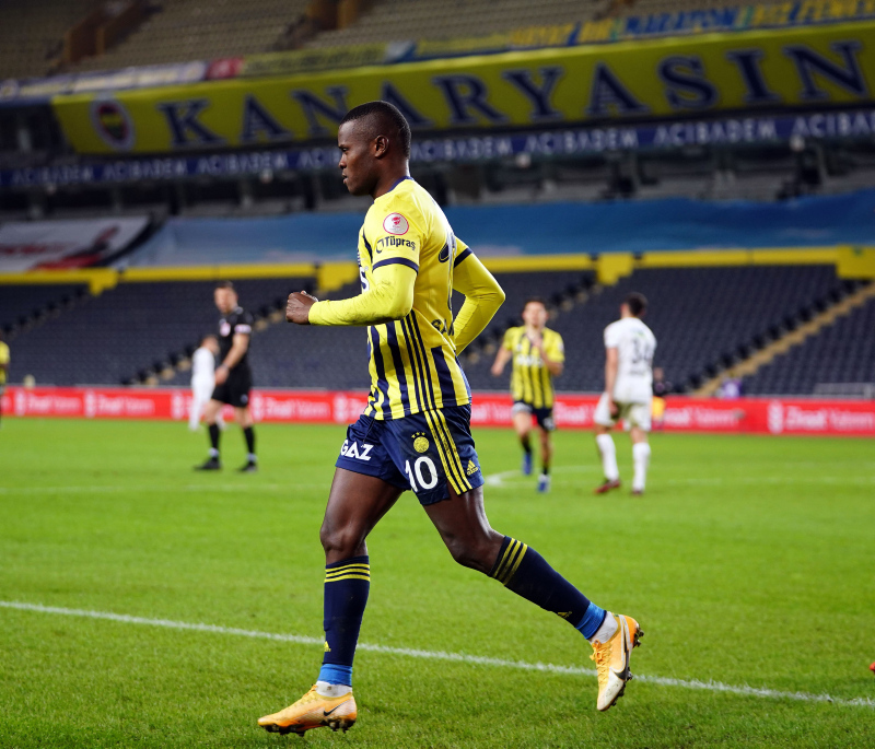 Son dakika transfer haberleri: Fenerbahçe’de Samatta gelişmesi! 3 talip birden...