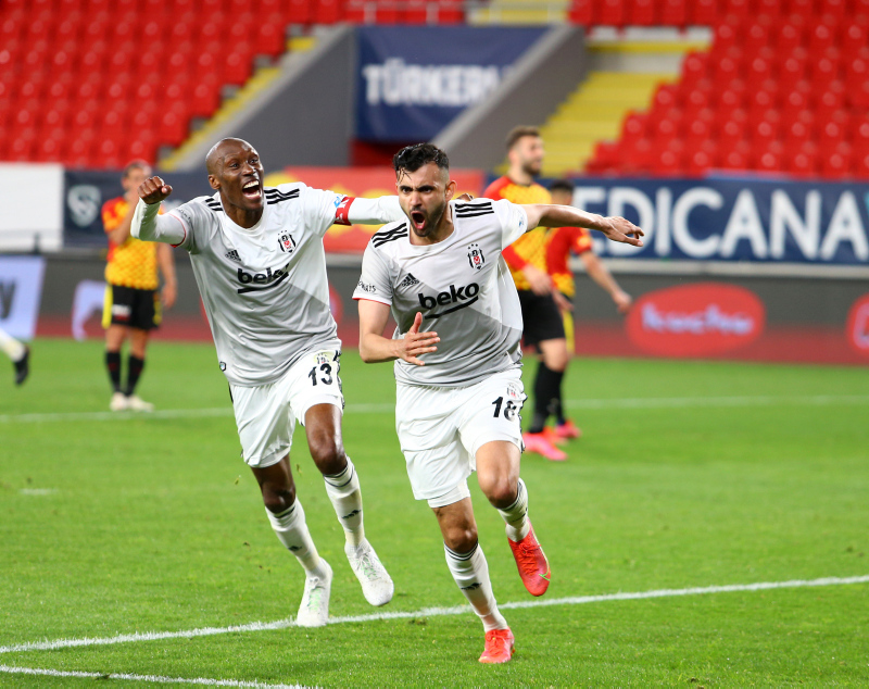 Son dakika spor haberi: Beşiktaş’ın Ghezzal transferinde flaş detay! Yıldız oyuncu devreye girdi