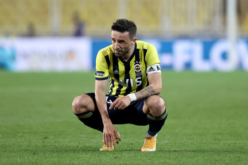 Son dakika spor haberi: Gökhan Gönül Fenerbahçe’den ayrılıyor! İşte yeni takımı...
