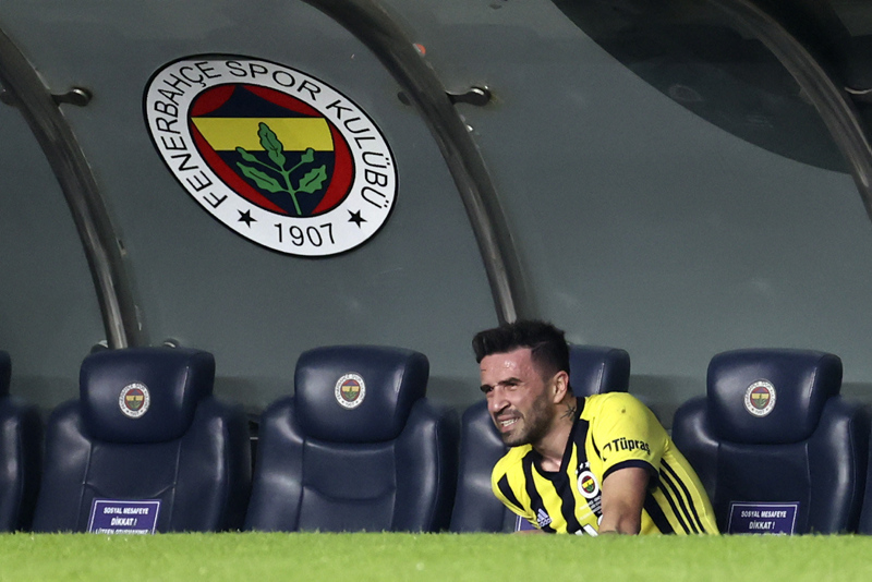 Son dakika spor haberi: Gökhan Gönül Fenerbahçe’den ayrılıyor! İşte yeni takımı...