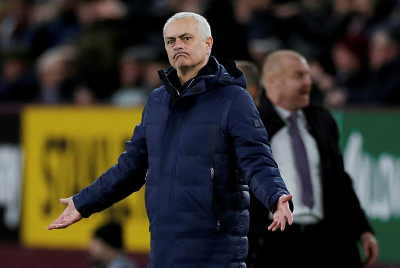 Son dakika spor haberi: Fenerbahçe’ye yıldız oyuncunun transferinde kötü haber! Jose Mourinho...