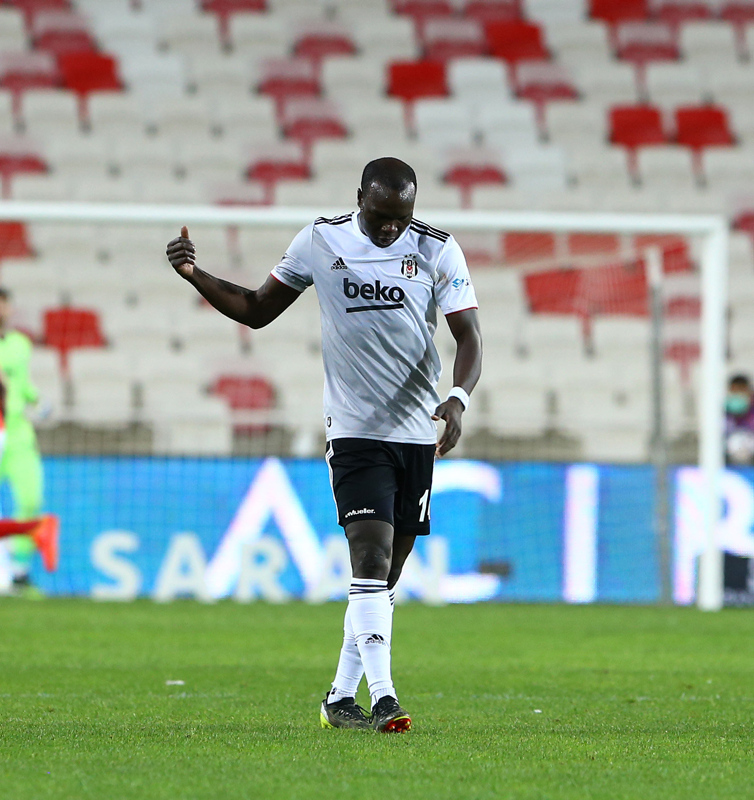 Son dakika transfer haberleri: Beşiktaş aradığı formülü buldu! Vincent Aboubakar...