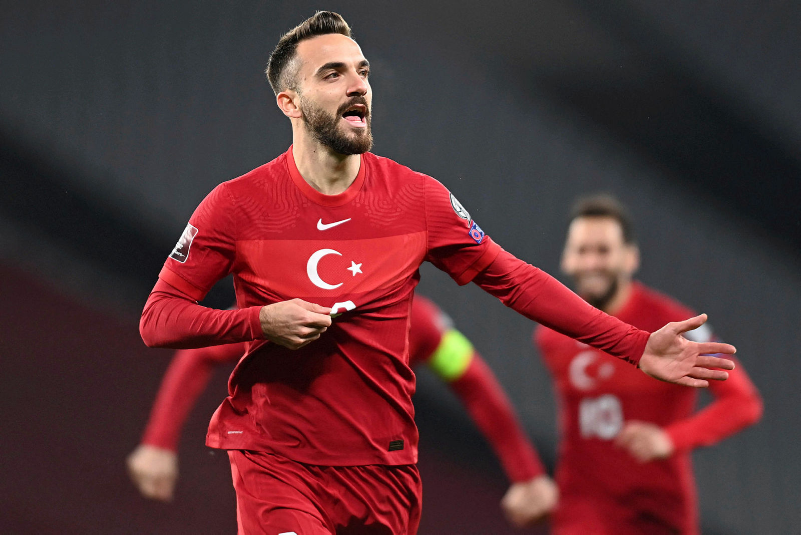 Son dakika spor haberi: Beşiktaş milli yıldızların peşinde! Kenan Karaman ve Kaan Ayhan harekatı başlıyor