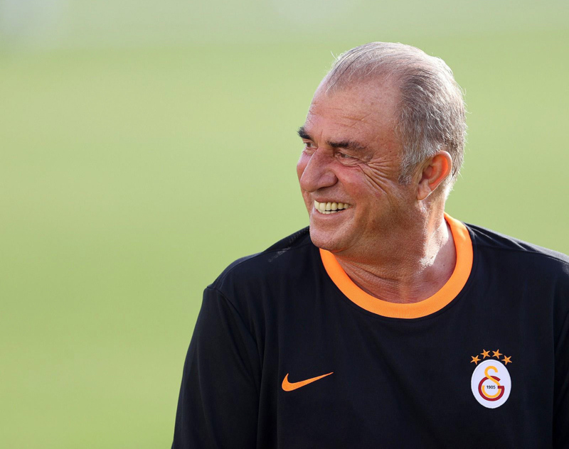 Son dakika transfer haberleri: Galatasaray’da Fatih Terim’den Ozan Kabak’a mesaj! Bize gel