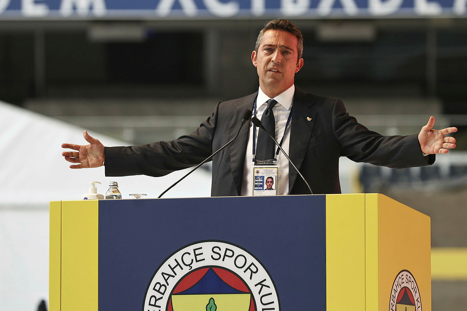 Son dakika spor haberi: Fenerbahçe Başkanı Ali Koç 30’da sıfır yaptı! İşte adı geçen teknik direktörler...