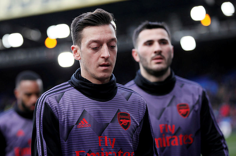 Son dakika transfer haberleri: Fenerbahçe’de Mesut Özil Sead Kolasinac’ı getiriyor!