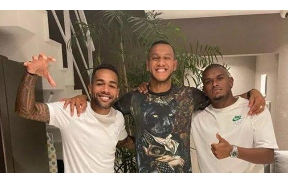 Son dakika spor haberi: Beşiktaş Alex Teixeira transferinde mutlu sona ulaştı! Dikkat çeken Josef de Souza detayı...