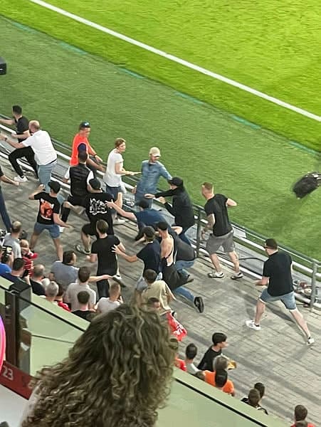 Son dakika spor haberi: PSV -  Galatasaray maçında skandal anlar! Sözlü tacizde bulundular