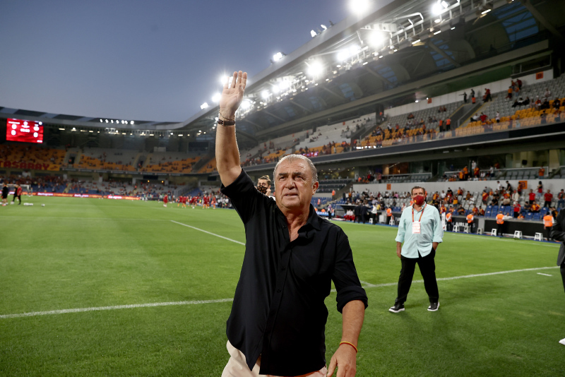 Hıncal Uluç Galatasaray’da Fatih Terim’i bombaladı! Hani neredeler?