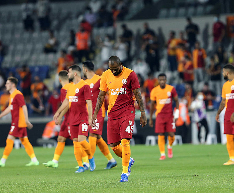 Galatasaray’da Fatih Terim kararını verdi! Yıldız isimle yollar ayrılıyor