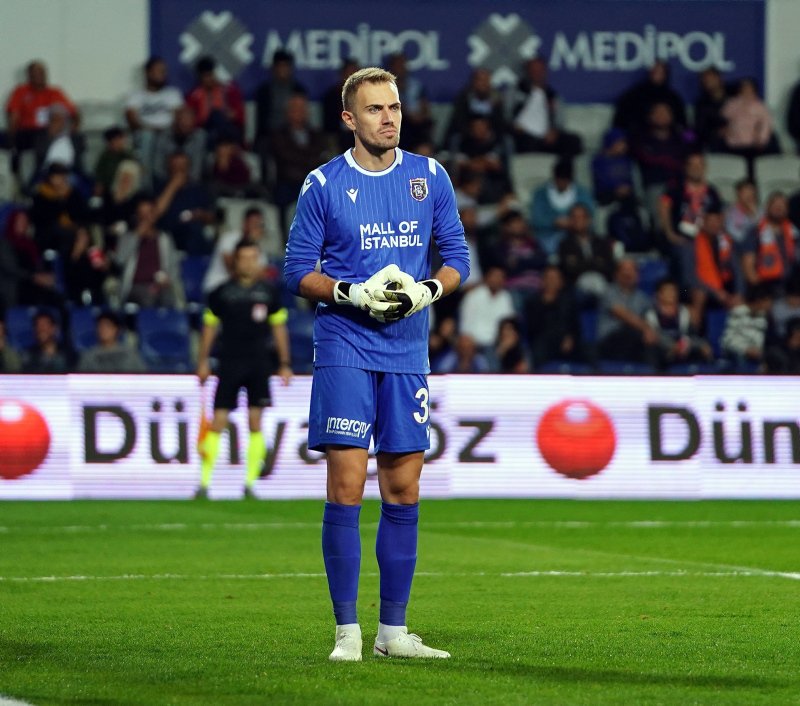 Son dakika transfer haberi: Beşiktaş’ın 7. yıldızı Mert Günok