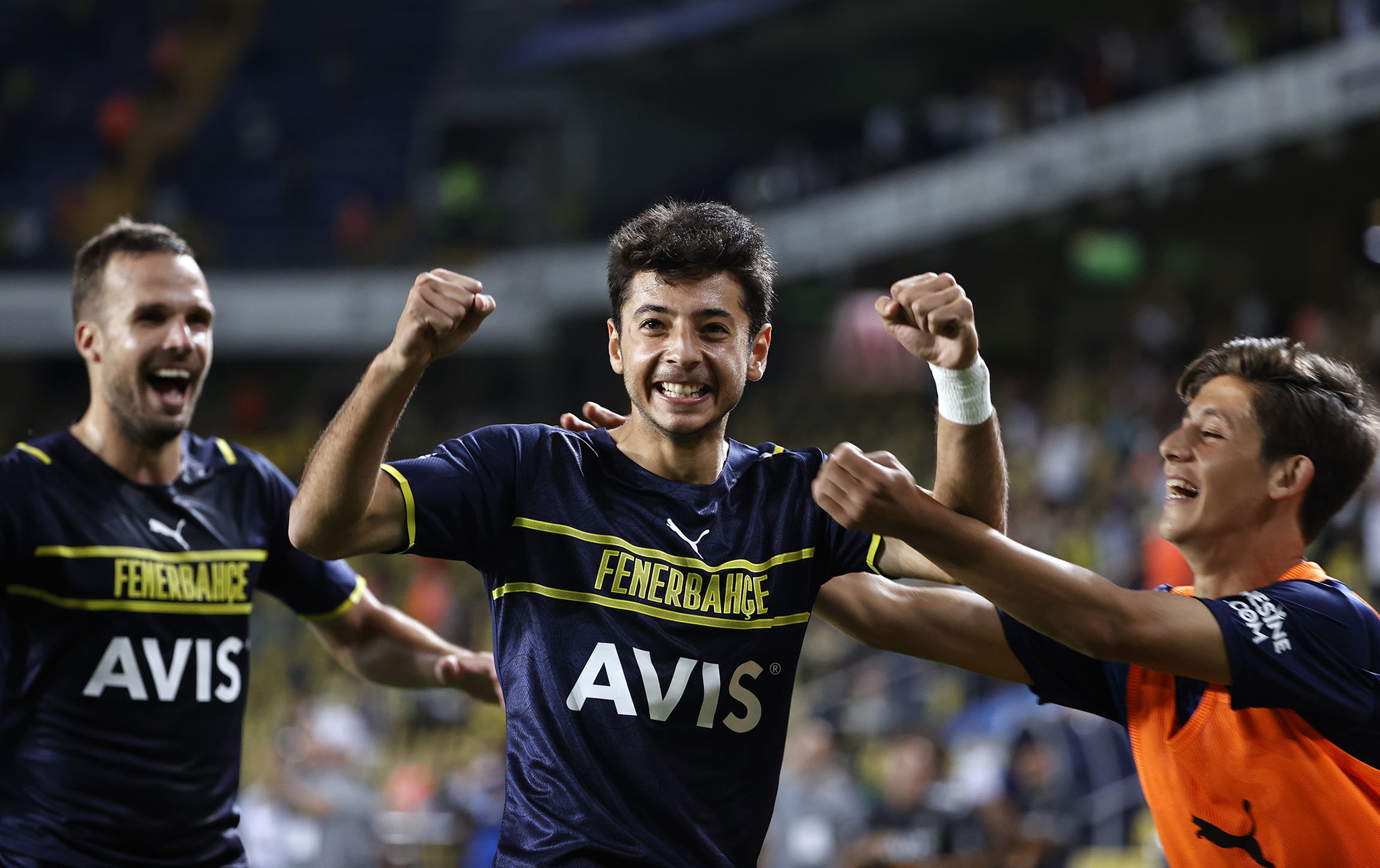Fenerbahçe Helsinki maçına Muhammed Gümüşkaya damga vurdu! Takım armasını...