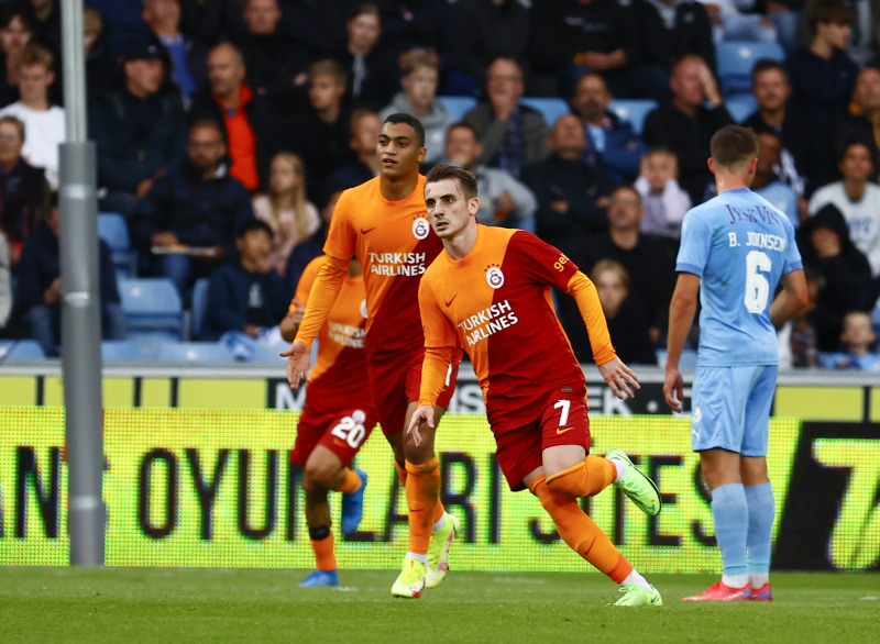 Son dakika spor haberi: Usta yazarlar Randers-Galatasaray maçını flaş sözlerle yorumladı!