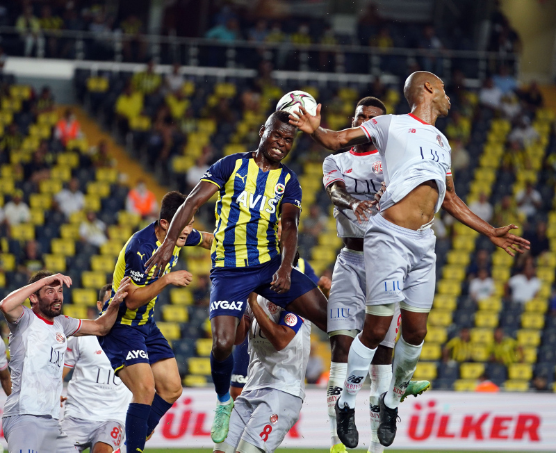 Son dakika spor haberi: Spor yazarlarından Fenerbahçe-Antalyaspor maçı yorumu!