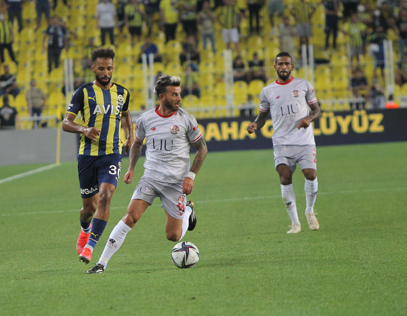 Son dakika spor haberi: Spor yazarlarından Fenerbahçe-Antalyaspor maçı yorumu!