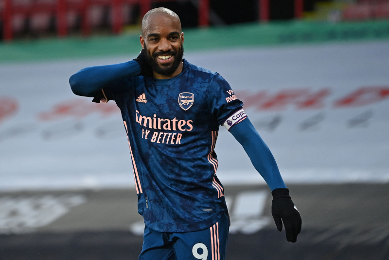 Son dakika spor haberi: Fenerbahçe’den dev transfer harekatı! Lacazette, Sanchez ve Vidal...