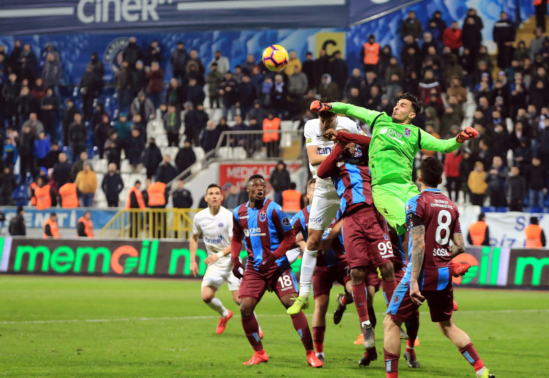 Son Dakika Spor Haberi: Usta Yazarlar Roma - Trabzonspor Maçını Kaleme ...