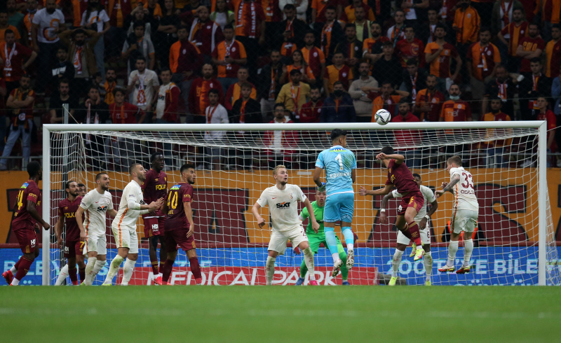 Galatasaray Göztepe maçının ardından Fatih Terim’e sert sözler! Disiplinini sorgularım