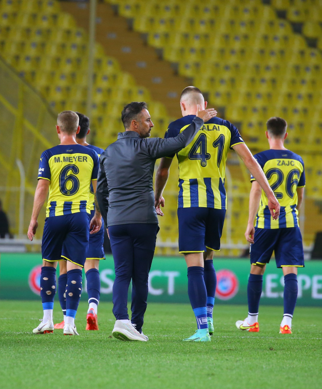 FENERBAHÇE HABERLERİ - Spor yazarları Fenerbahçe-Olympiakos maçını yorumladı!