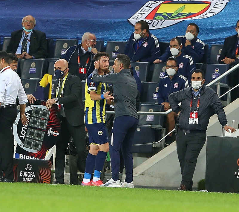 Son dakika spor haberleri: Fenerbahçe’de Mert Hakan Yandaş ve Luiz Gustavo gerçekleri ortaya çıktı! Taraftarlar tepki göstermişti