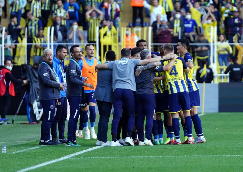 SON DAKİKA FENERBAHÇE HABERİ - Spor yazarları Fenerbahçe - Kasımpaşa maçını yorumladı!