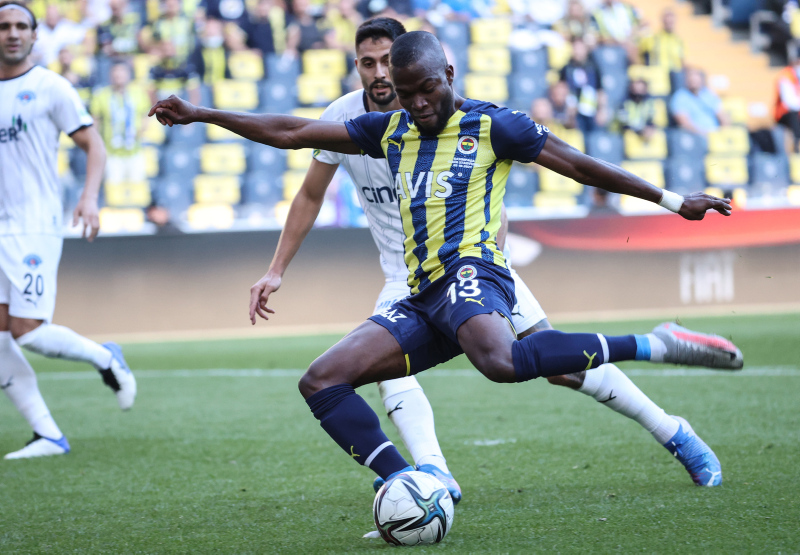 SON DAKİKA FENERBAHÇE HABERİ: Vitor Pereira’dan mutlusu yok! Milli aranın ardından... Spor haberleri